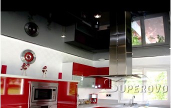 Натяжной потолок в кухню цветной глянец одноуровневый до 7 кв.м в Барановичах 